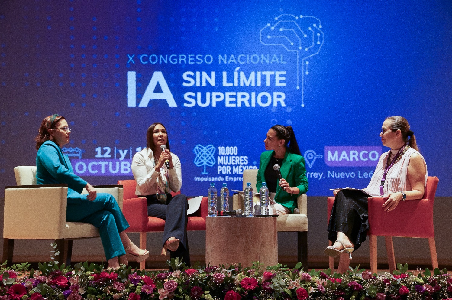 Congreso 10000 Mujeres con Centro de Evolución Digital