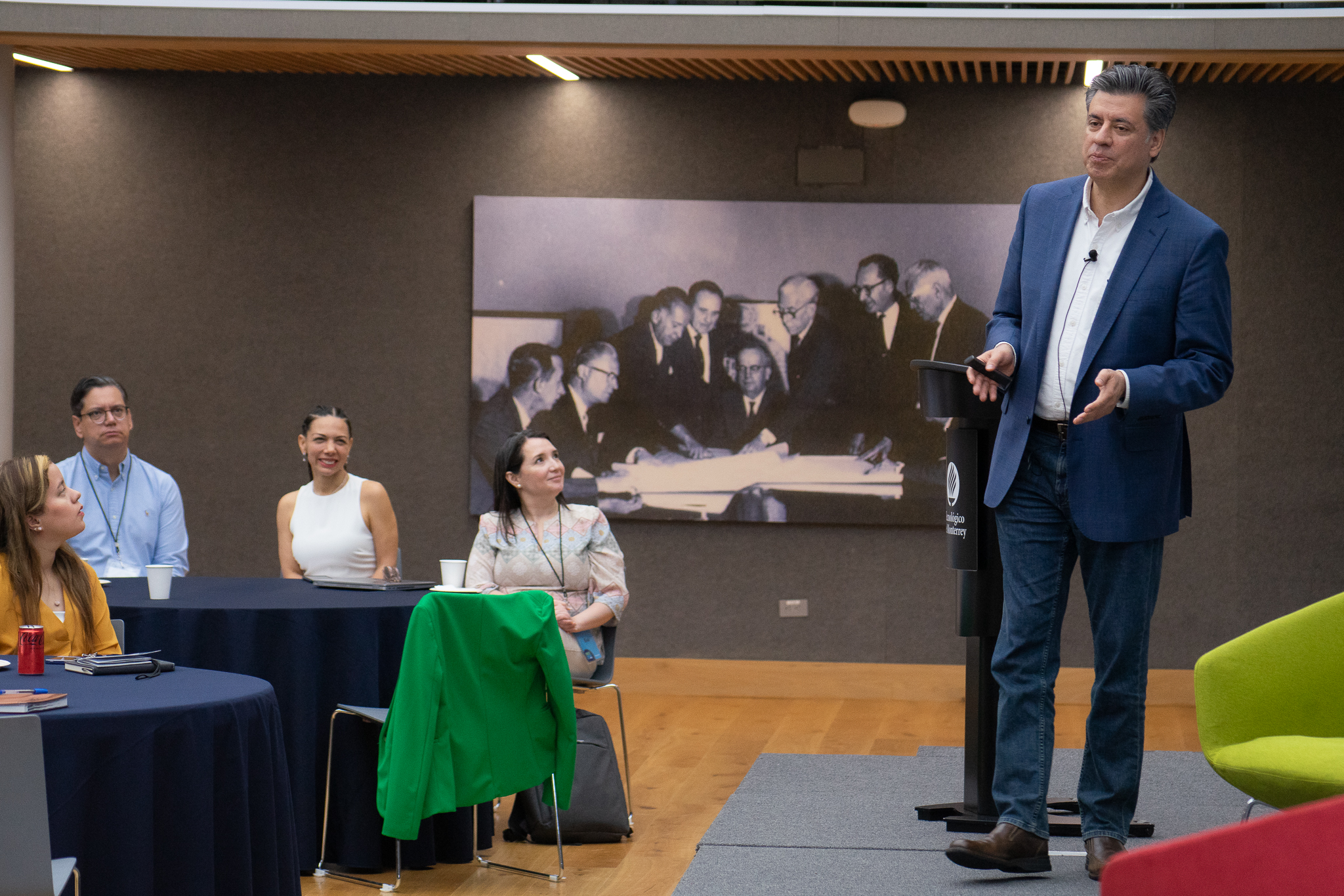 Salvador Orozco, de Gartner